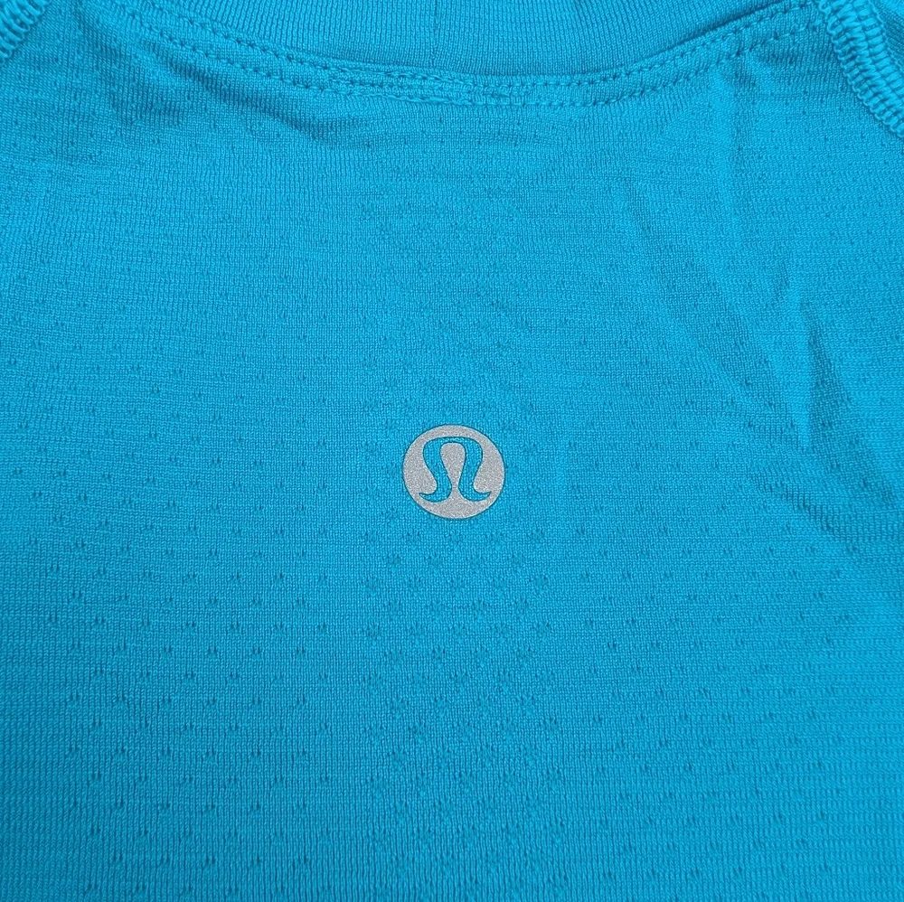 Lululemon Swiftly Tech Long Sleeved 2.0, Turquoise Tide, Size 6 - Picture 4 of 6